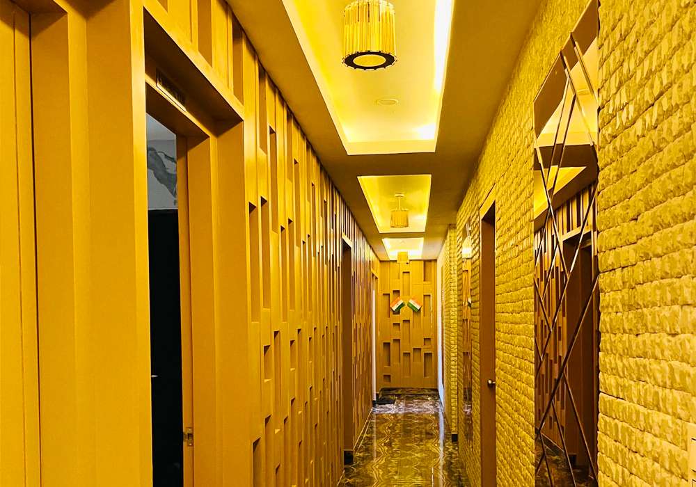 Best luxury spa in pitampura, delhi - Mirror Spa Pitampura